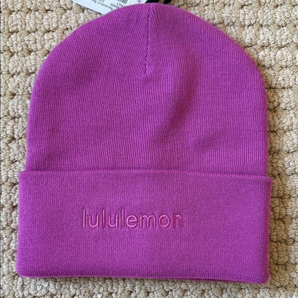 Lululemon Warm Revelation Beanie in Purple